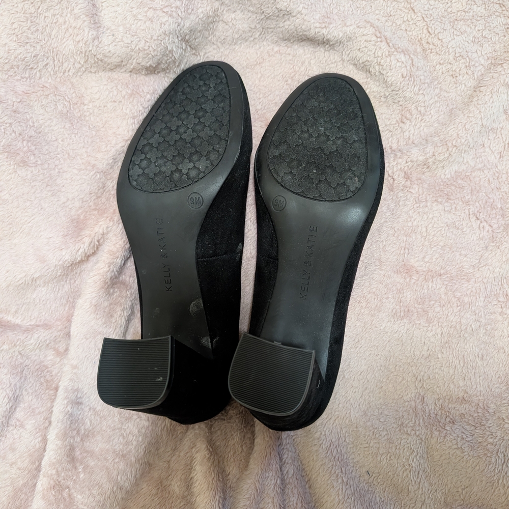 Kelly & Katie Black Suede Block Heels - Picture 3 of 4